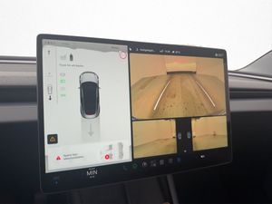 Tesla Model 3 bild 17