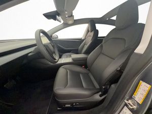 Tesla Model 3 bild 11