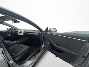 Tesla Model 3 bild 29