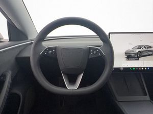 Tesla Model 3 bild 14
