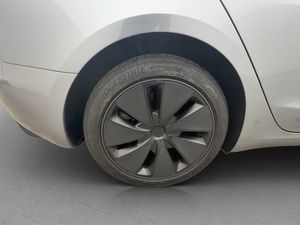 Tesla Model 3 bild 32