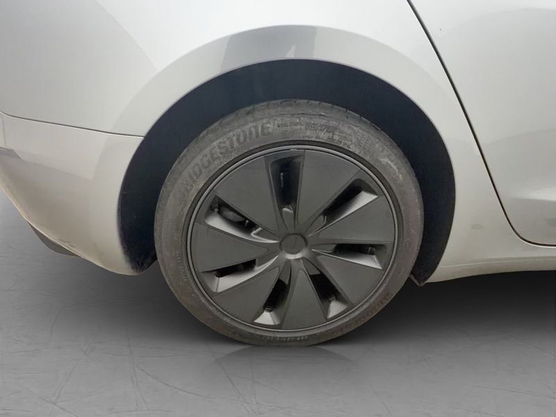 Tesla Model 3 bild 32