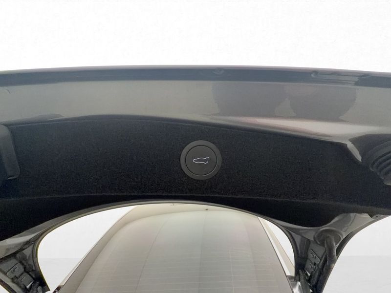 Tesla Model 3 bild 27