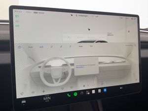 Tesla Model 3 bild 21