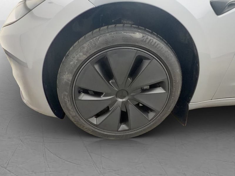 Tesla Model 3 bild 30
