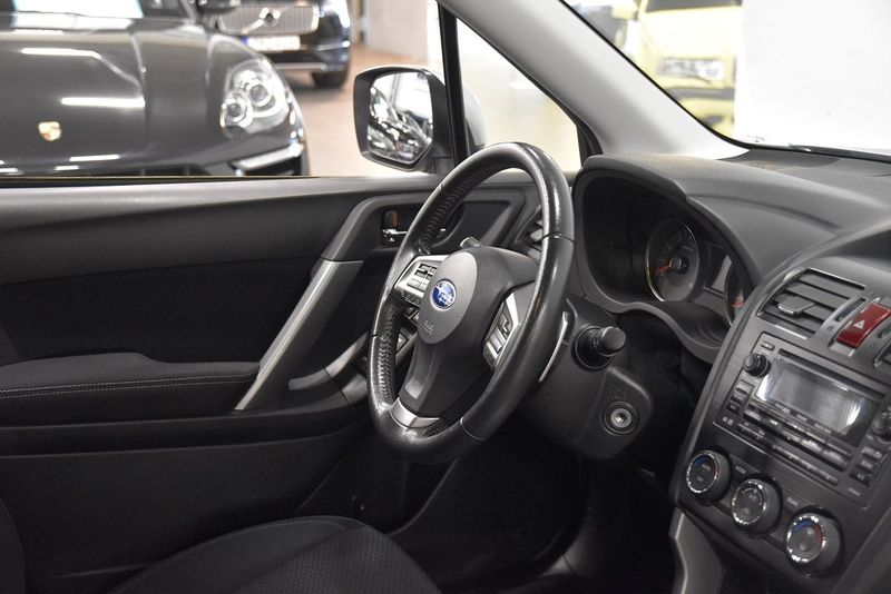 Subaru Forester bild 8