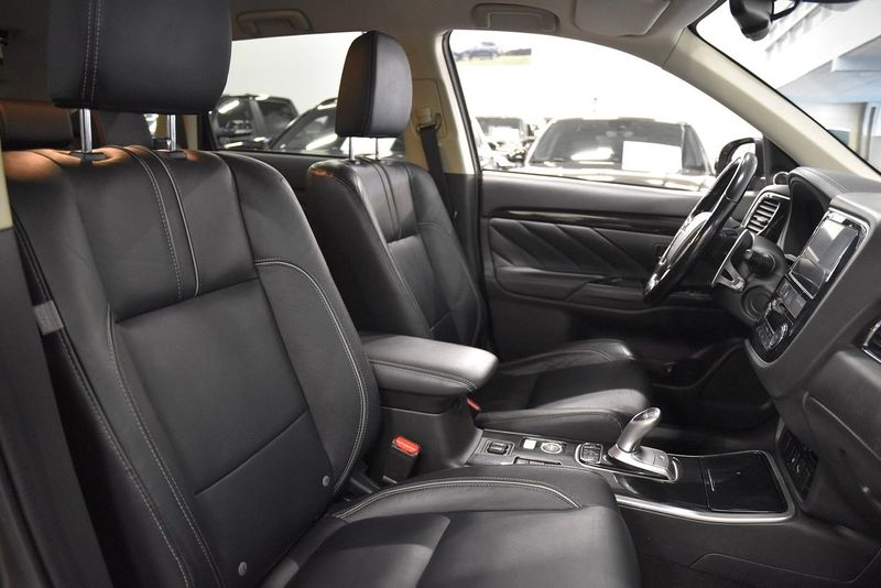 Mitsubishi Outlander bild 12