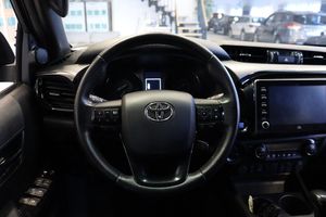 Toyota Hilux bild 10