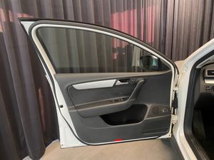 Volkswagen Passat bild 18