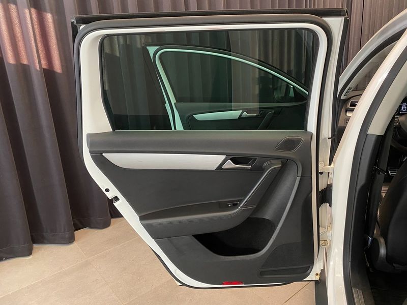 Volkswagen Passat bild 21