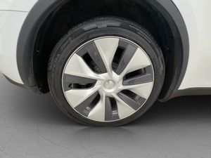 Tesla Model Y bild 34