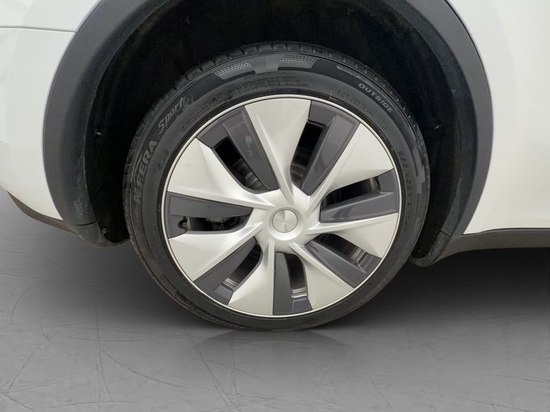 Tesla Model Y bild 34