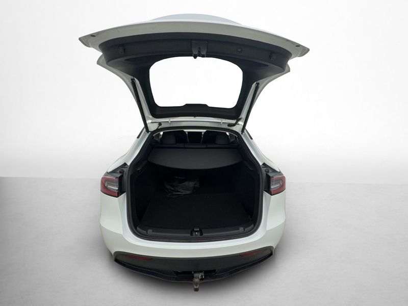 Tesla Model Y bild 29