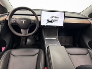 Tesla Model Y bild 17