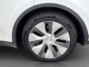 Tesla Model Y bild 34