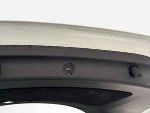 Tesla Model Y bild 31
