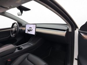 Tesla Model Y bild 28