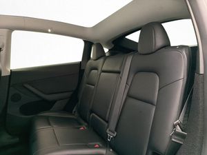 Tesla Model Y bild 29