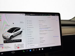 Tesla Model Y bild 22
