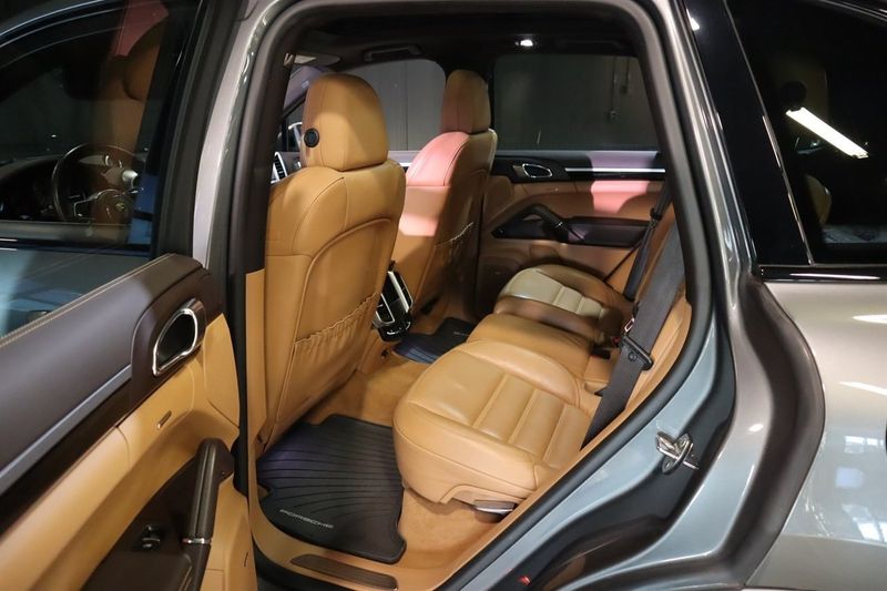 Porsche Cayenne bild 19