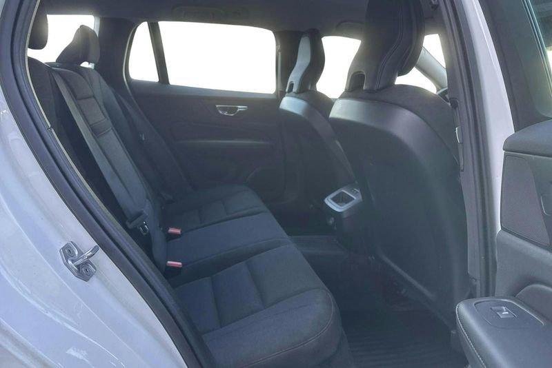 Volvo V60 bild 8