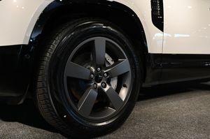 Land Rover Defender bild 9