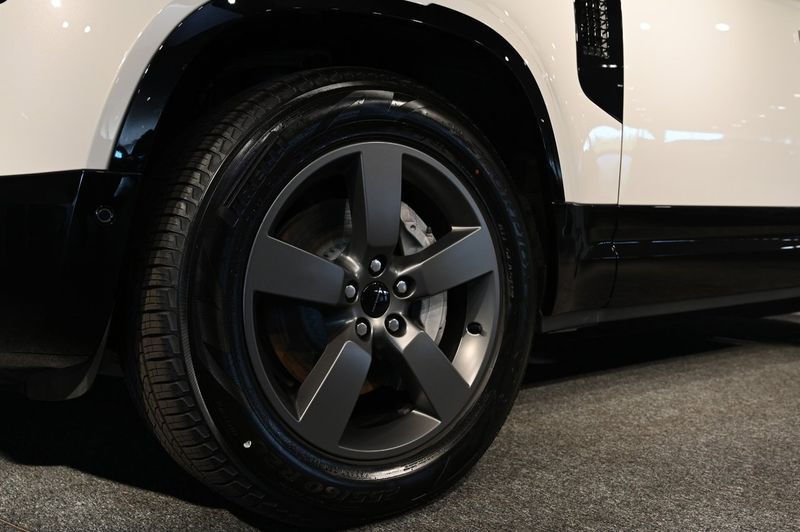 Land Rover Defender bild 9