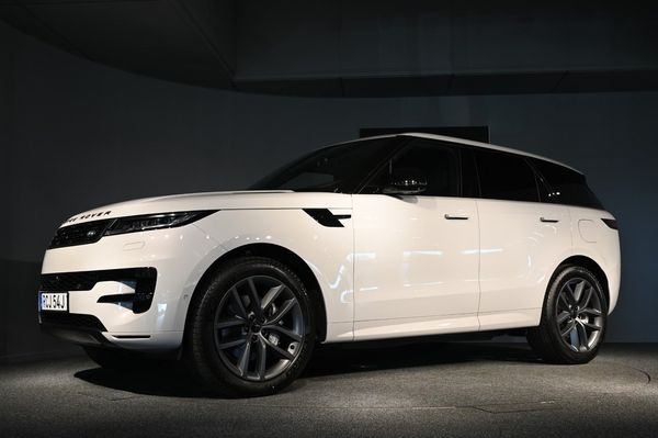 Land Rover Range Rover Sport P460e SE *1.519.000:- ord pris* / SoV hjul - 2026