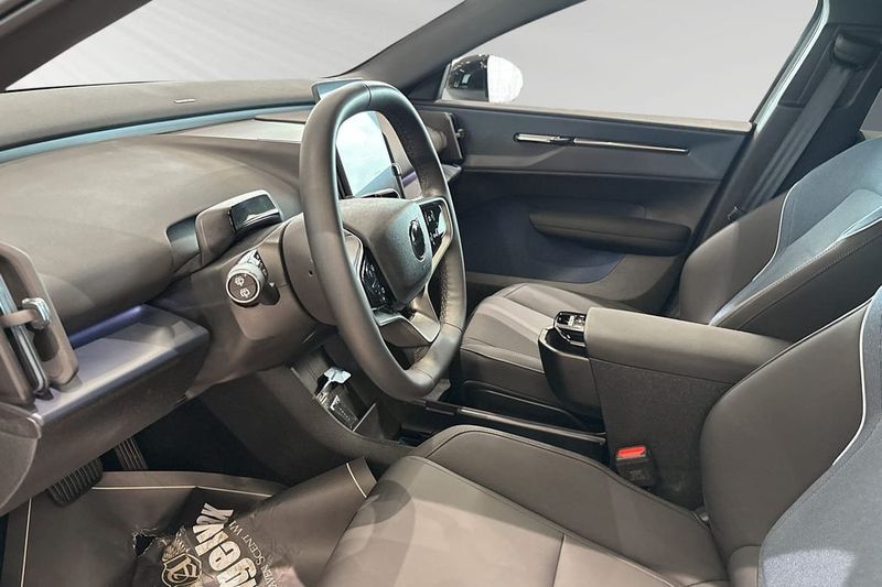 Volvo EX30 bild 7