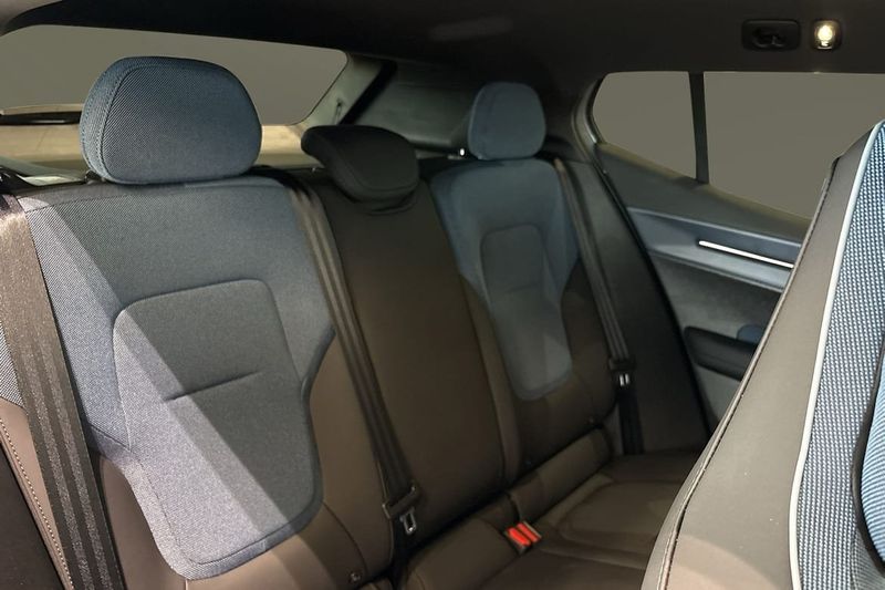 Volvo EX30 bild 11
