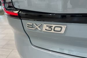 Volvo EX30 bild 12