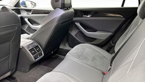 Volkswagen Passat bild 11