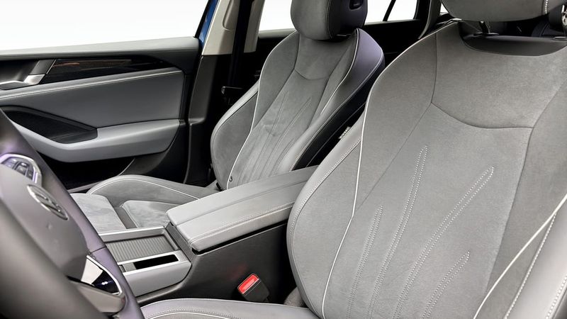 Volkswagen Passat bild 8