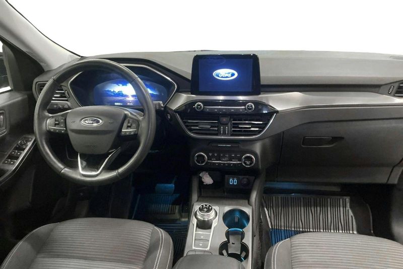 Ford Kuga bild 6