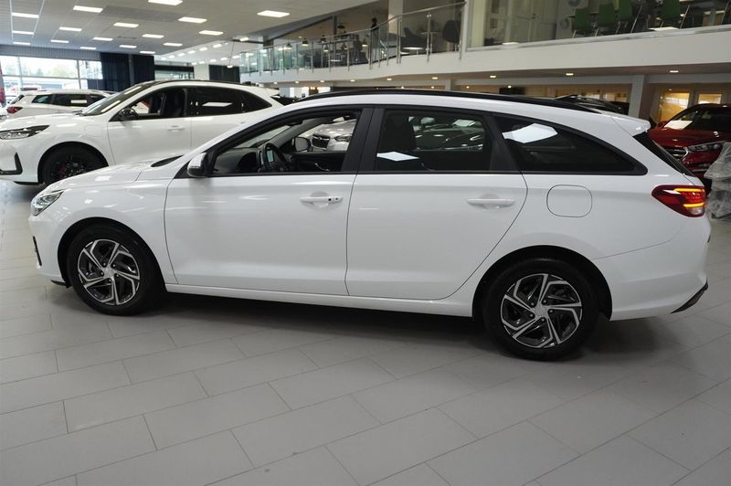 Hyundai i30 bild 2