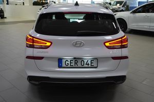 Hyundai i30 bild 8