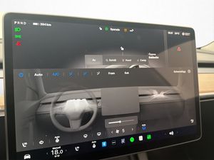 Tesla Model 3 bild 18
