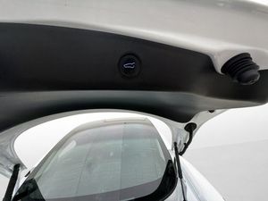 Tesla Model 3 bild 25