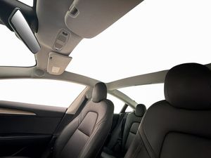 Tesla Model 3 bild 11