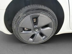 Tesla Model 3 bild 31