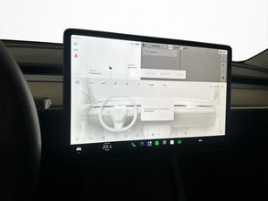 Tesla Model Y bild 24