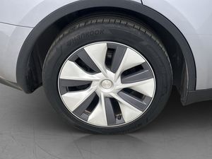Tesla Model Y bild 33