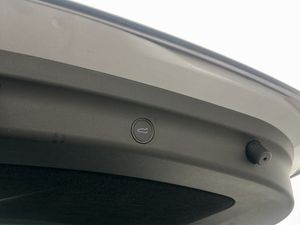 Tesla Model Y bild 28