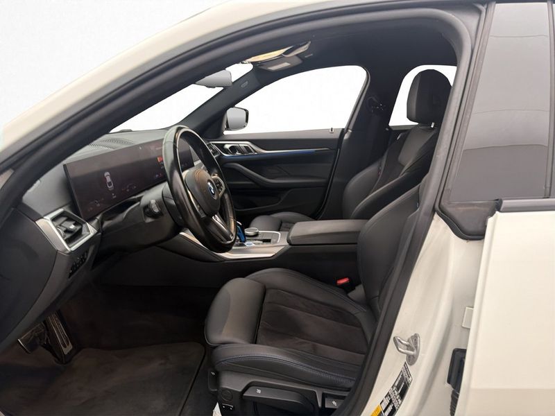 BMW i4 bild 11