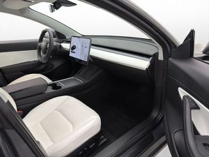 Tesla Model 3 bild 27
