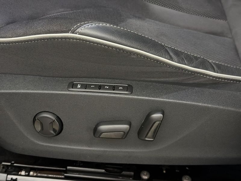 Skoda Enyaq bild 13