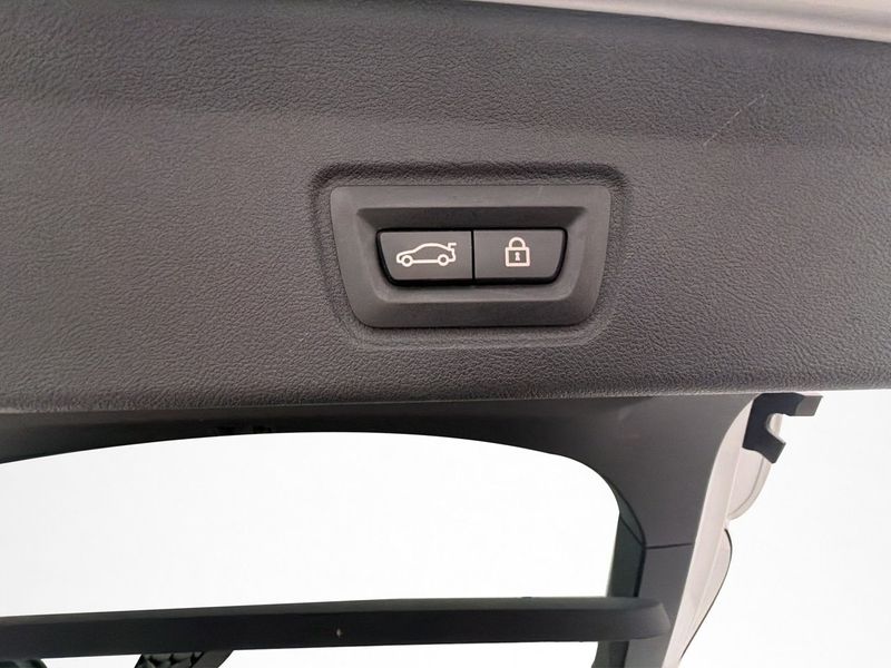 BMW i4 bild 30