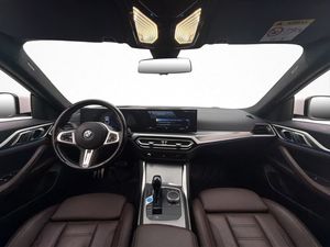 BMW i4 bild 14