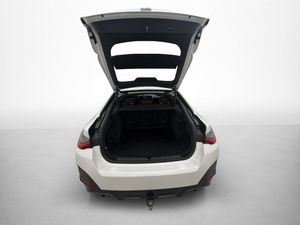 BMW i4 bild 9