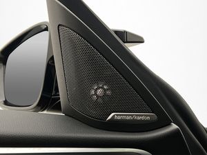 BMW i4 bild 11